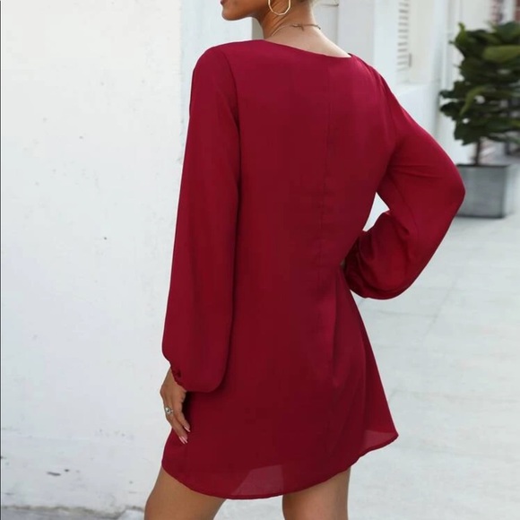 Long lantern sleeve dress v neck maroon burgundy - Picture 2 of 8